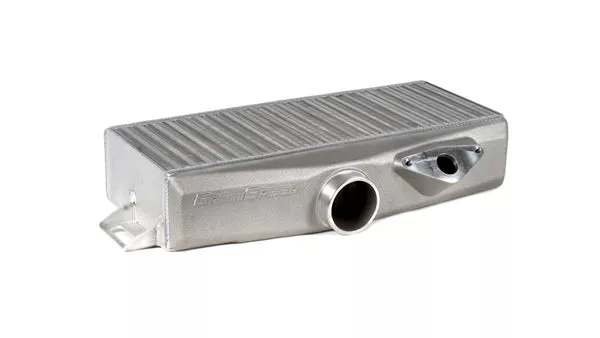 GrimmSpeed Top Mount Intercooler – Subaru 02-07WRX/04+ STI/04-08 FXT (090001)